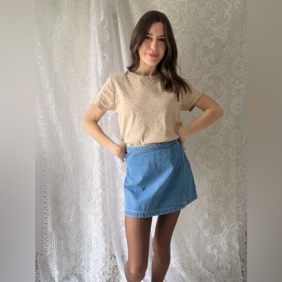 Vintage Tops - Vintage 90s Cream Blue Floral Baby Tee Soft Fitted Cotton Top